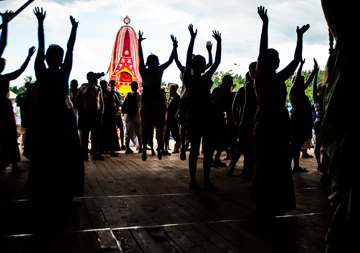 Maha mantra (Woodstock 2013 - Pokojowa Wioska Kryszny)